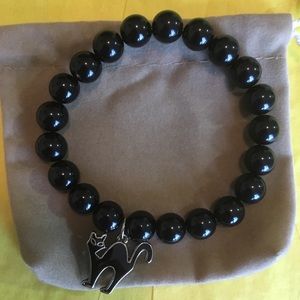 Stretch bracelet with cat charm 🐱🍁